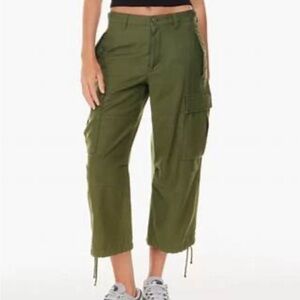 Tna Supply cargo pant in excellent used condition.